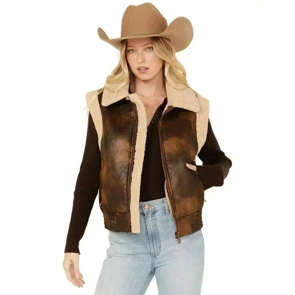 NWT 26 International Women's Faux Leather Aviator Sherpa Vest Size L Western - Picture 1 of 8